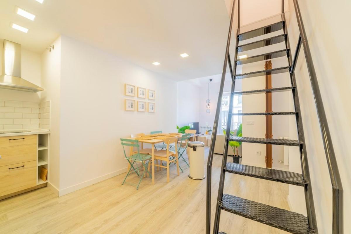 Encantador Apartamento Atocha Madrid Luaran gambar