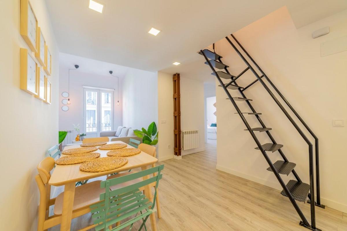Encantador Apartamento Atocha Madrid Luaran gambar