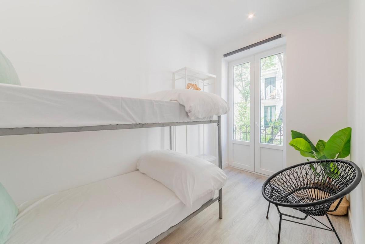 Encantador Apartamento Atocha Madrid Luaran gambar