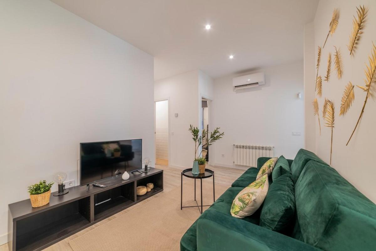 Encantador Apartamento Atocha Madrid Luaran gambar