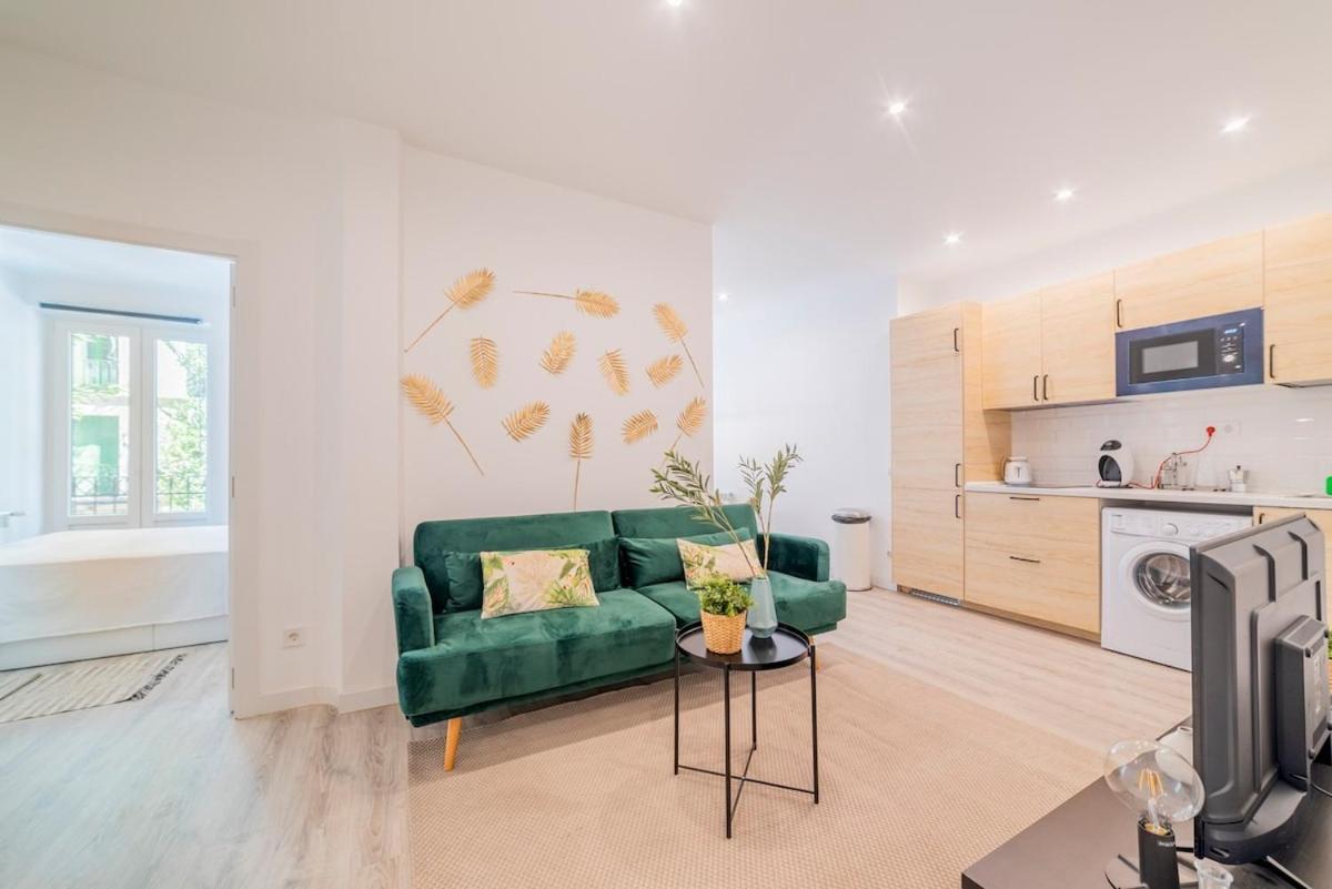 Encantador Apartamento Atocha Madrid Luaran gambar