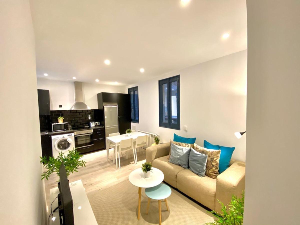 Encantador Apartamento Atocha Madrid Luaran gambar