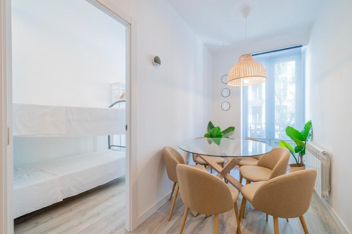 Encantador Apartamento Atocha Madrid Luaran gambar
